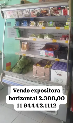 Expositora horizontal ideal para frutas, verduras e legumes.