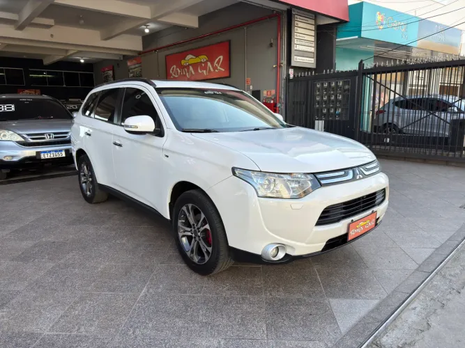 Mitsubishi Outlander 3.0/ GT 3.0 V6 Aut. 2015