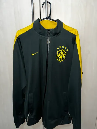 Jaqueta do Brasil CBF, original Nike. Modelo Hino Anthem, muito raro.