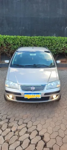 Fiat Idea ELX 1.4 MPI Fire Flex 8V 5P 2010