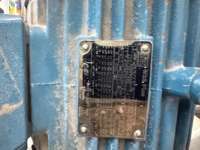 VENDO MOTOR WEG W22 PLUS 3kW / 4CV TRIFÁSICO