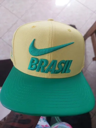 Boné Brasil antigo! 2018