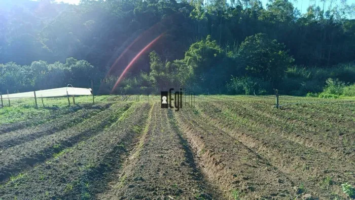 Imóvel para venda tem 371700 metros quadrados em Zona Rural - Santos Dumont - MG