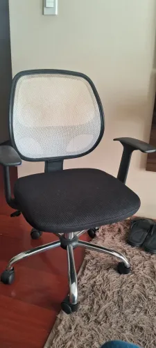 Vendo cadeira de escritório 