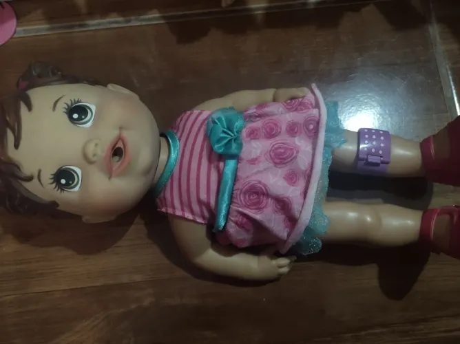 Baby Alive machucadinho