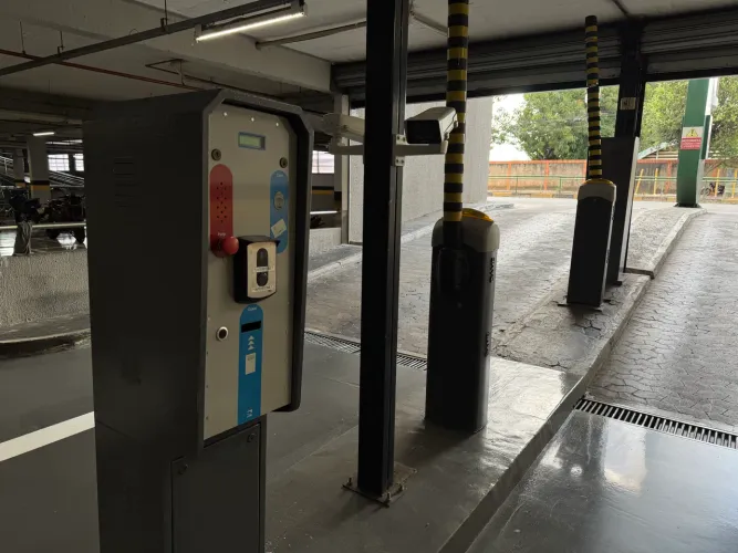 Cancela automática para estacionamento CAME PS-3000