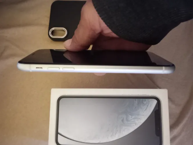iPhone XR