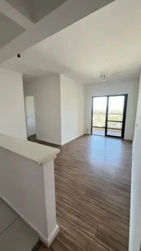 Apartamento com 3 dormitórios sendo 1 suíte, 73m2, com vista para área verde.
