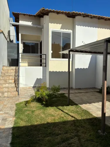 Casa para alugar no Roma de 02 quartos