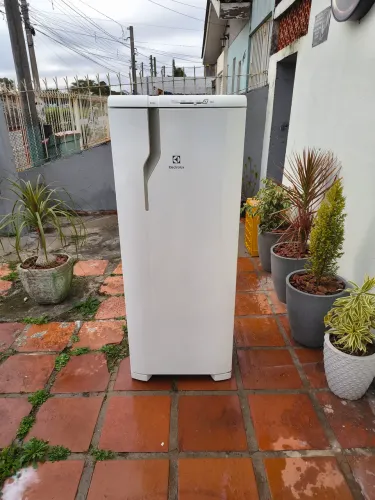 Geladeira Electrolux impecável 