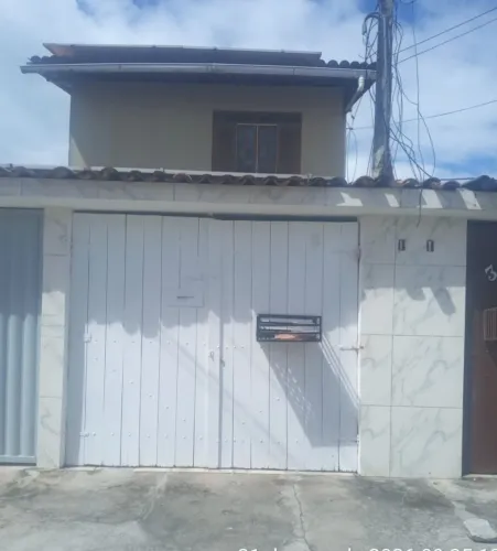 ALUGA-SE CASA NO SÃO JORGE - R$ 2.000,00
