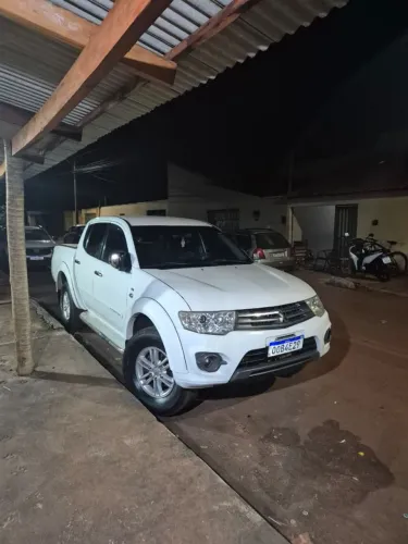 Mitsubishi L200 Triton HPE 3.5 CD V6 24V Flex Aut. 2014