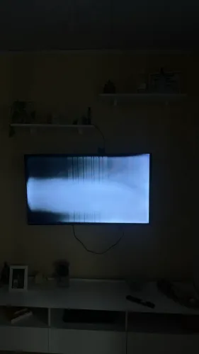 Tv TCL vendo com defeito 