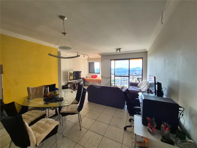 Apartamento à venda ou para alugar com 3 quartos, sendo 1 suíte, no condomínio Villagi D'i