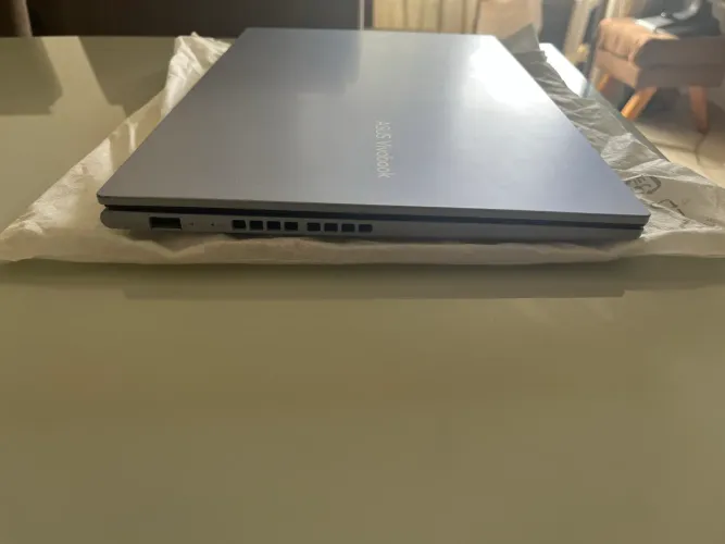 Notebook ASUS Vivobook 15 AMD Ryzen 5-4600H, 8GB RAM, SSD 256GB, 15.6" FHD, Win11