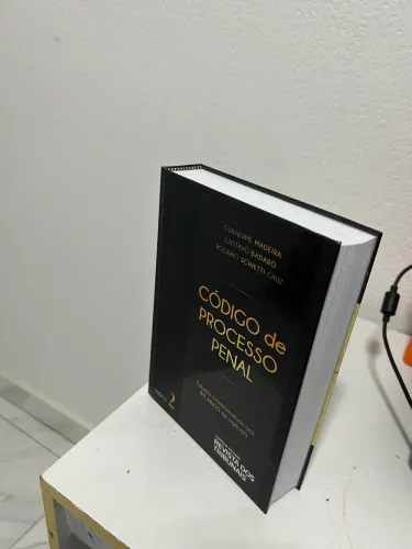 Código do processo penal comentado - estudo comemorativo aos 80 anos de vigência 