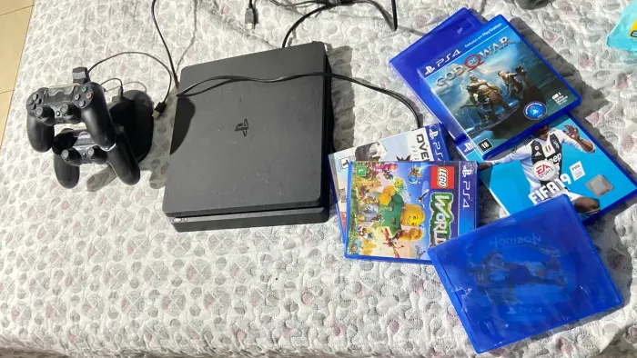 Ps4 slim