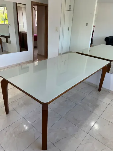 CONJUNTO JACAÚNA ORIGINAL - MESA DE JANTAR + APARADOR | MADEIRA E VIDRO