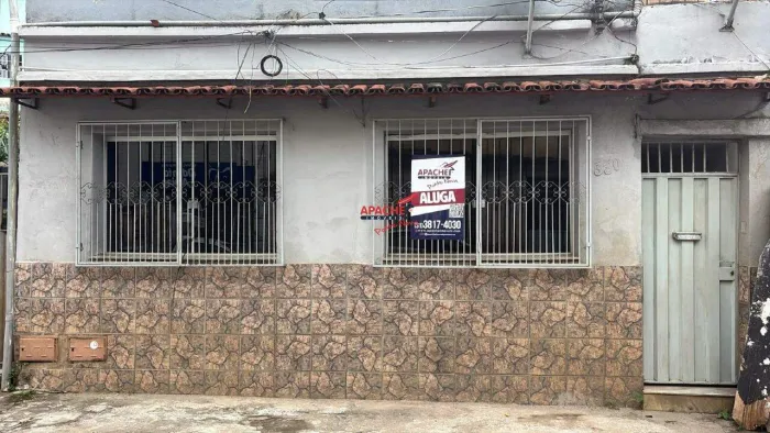 Casa com 2 quartos para alugar no bairro Triângulo