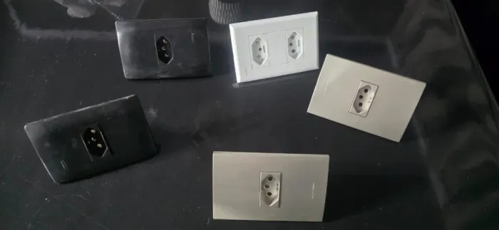 Vendo tomadas 20A