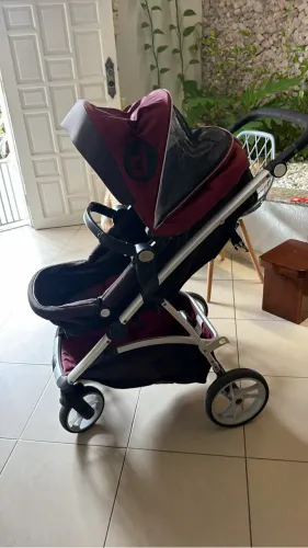 Carrinho de bebe Dzeico