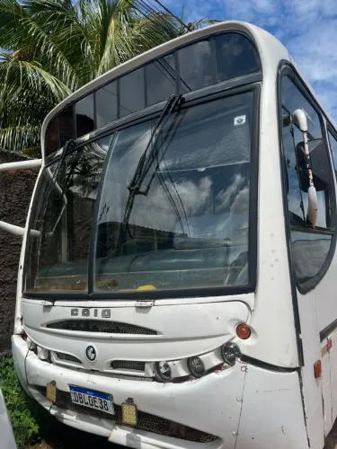 Vende se este ônibus 