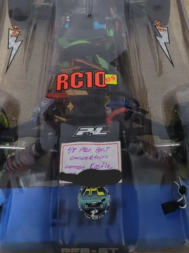Automodelo 1/8 Pro BMT convertido castle