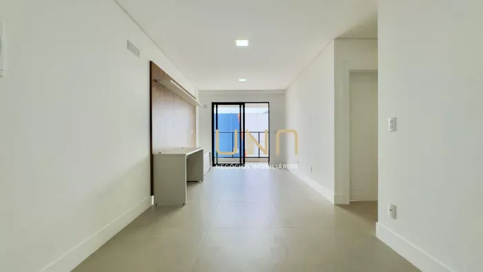 Apartamento com 2 dormitórios para alugar, 79 m² por R$ 6.042,00/mês - Monte Verde - Flori