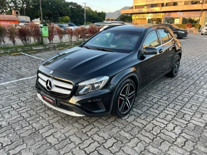 Mercedes-Benz A-250 2.0 TB Hatch 2015
