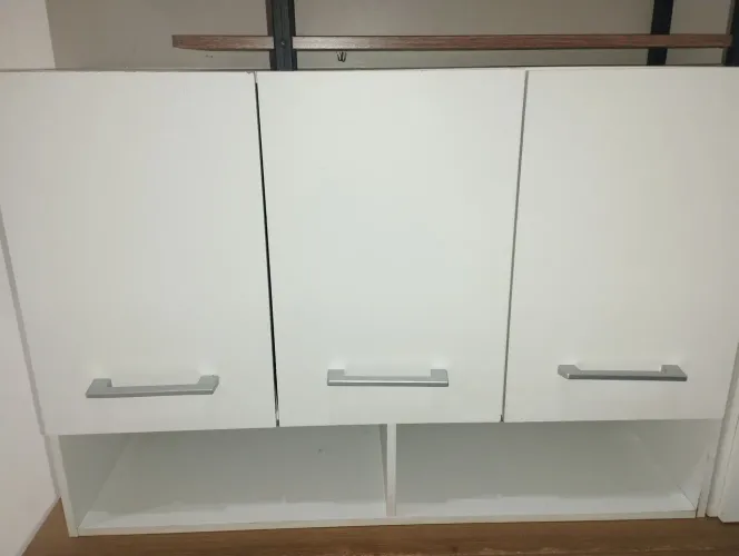 2 Armários de cozinha aéreo, 3 portas e dois compartimentos