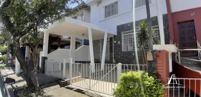 Sobrado para aluguel com 178 metros quadrados com 3 quartos em Mirandópolis - São Paulo -