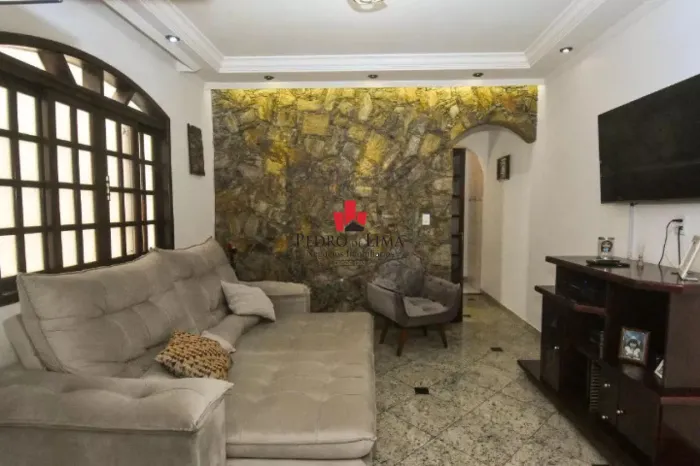 Sobrado com 3 quartos sendo 1 suíte e 2 vagas na Vila Formosa