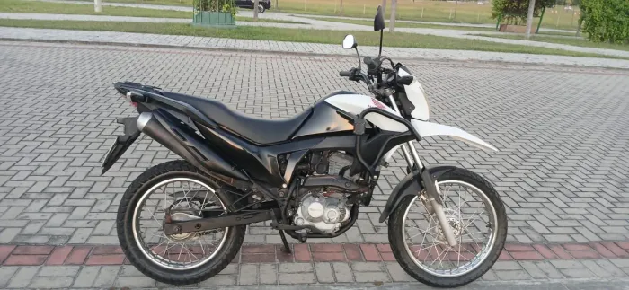 Honda Bros 160 2017 - conservada no ponto de tranferir