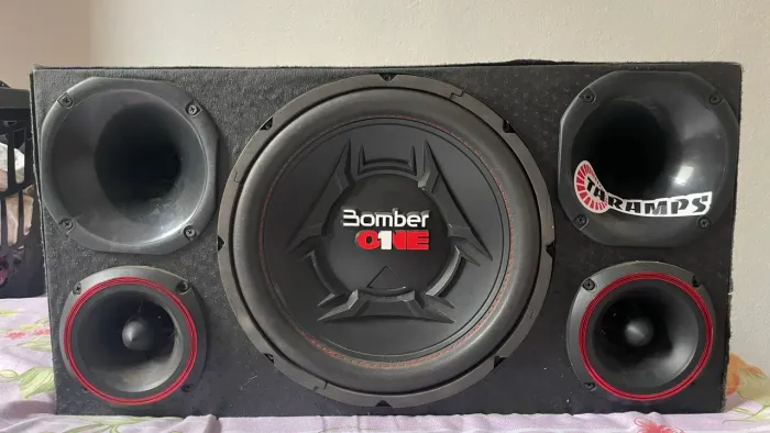 Caixa de som Bomber One