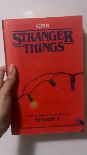 stranger things the complete scripts season 1 temporada 1