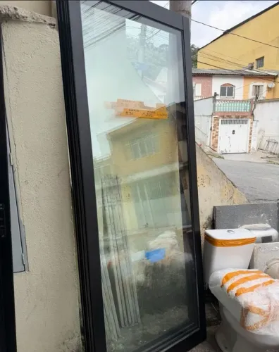 Porta balcao preta 4 folhas 3,30x2,25