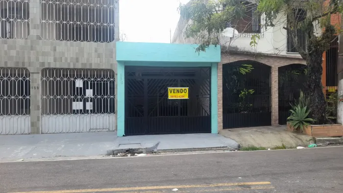 Casa 3/4, Atraz do mercado São Brás,2 banheiros,sala, garagem, quintal, caixa dgua de 1ML