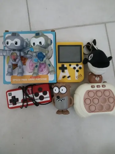 Super Lote 6 Brinquedos Infantis (Mini Games + Bonecos)
