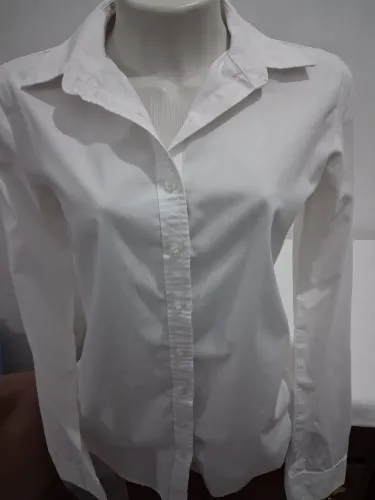 Camisa feminina Hering tam P em excelente estado 