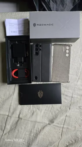 redmagic 10 pro 28ram 512gb 7050mAh bateria