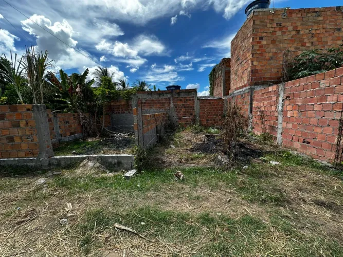 Terreno no bairro Gabriela medindo 10x8 total 80 metros quadrados