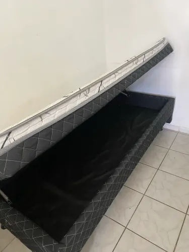 Cama Box com baú
