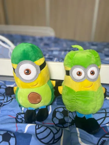 Pelúcia minions coleção verde mar pimentão e abacate 
