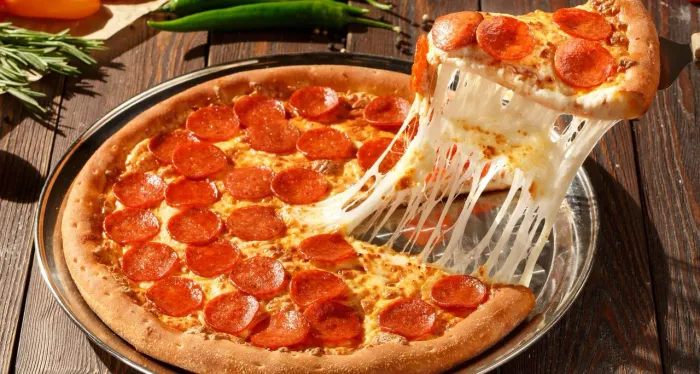 Pizzaria Delivery Contrata: Pizzaiolo