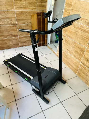 Esteira elétrica da Dream Fitness