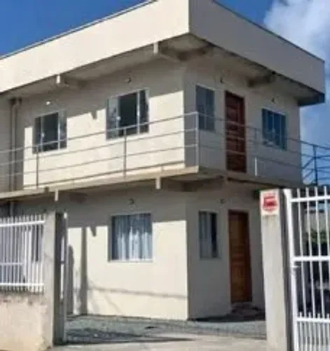 Casa com 1 quarto no Ubatuba em Sao Francisco do Sul (parte de cima).