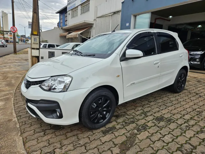Toyota Etios XS 1.5 Flex 16V 5P Mec. 2018