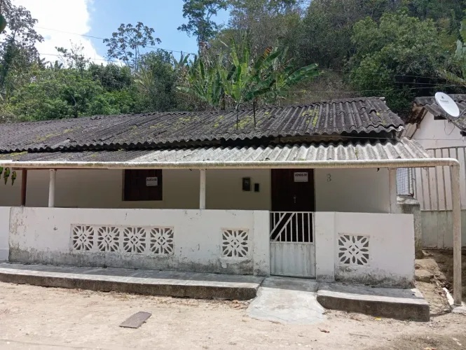 Vende se ou troca casa
