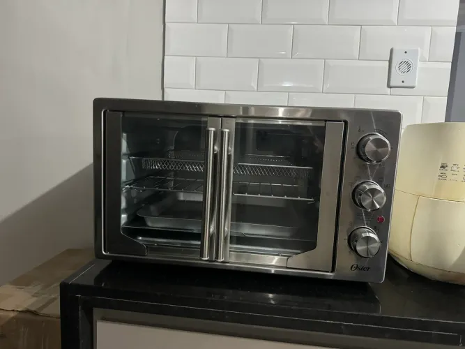Forno Fritadeira Air Fryer Oster 42 litros