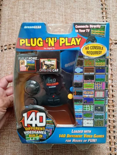 VÍDEO GAME PLUG N PLAY COM 140 JOGOS. MARCA DREAMGEAR, NOVO APENAS TESTADO